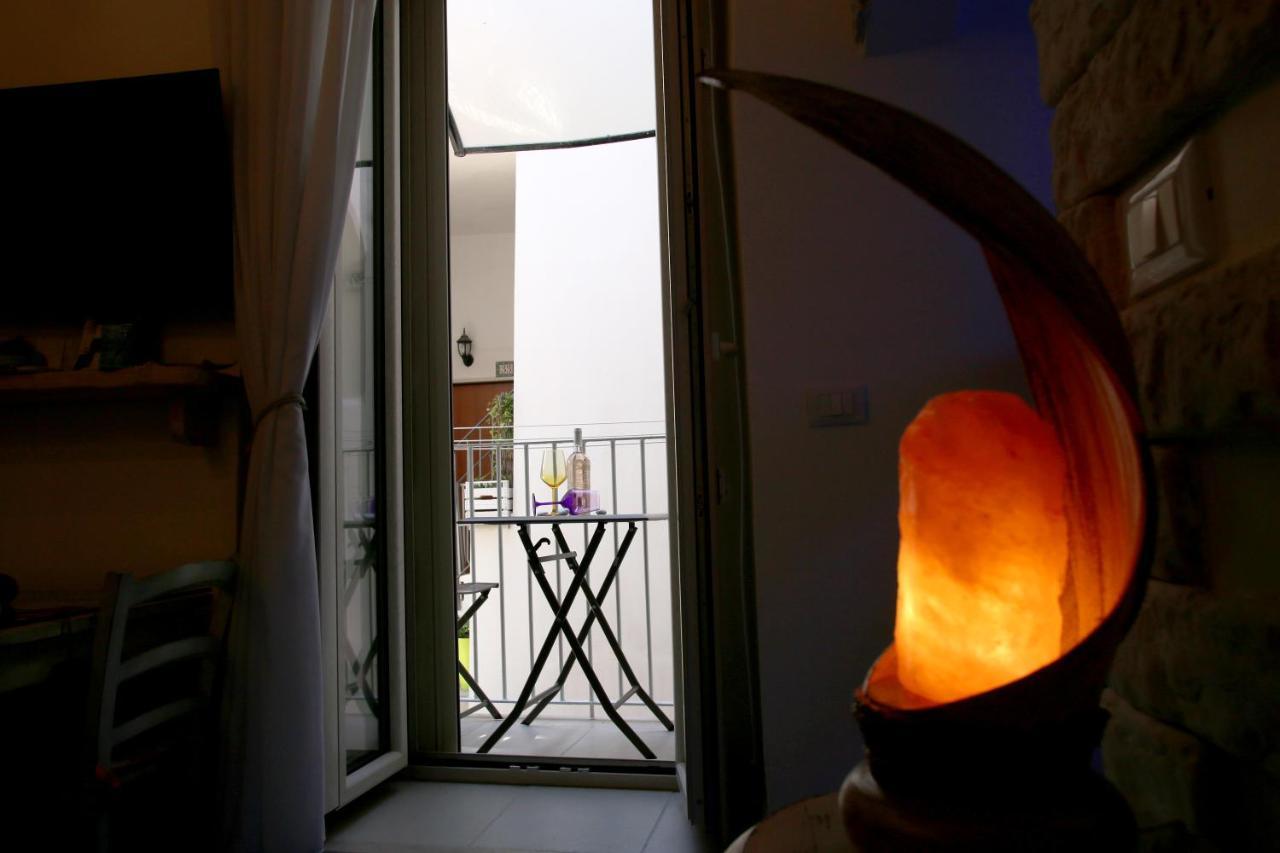 Piazzetta Petrone Apartments + Parking 비에스테 외부 사진