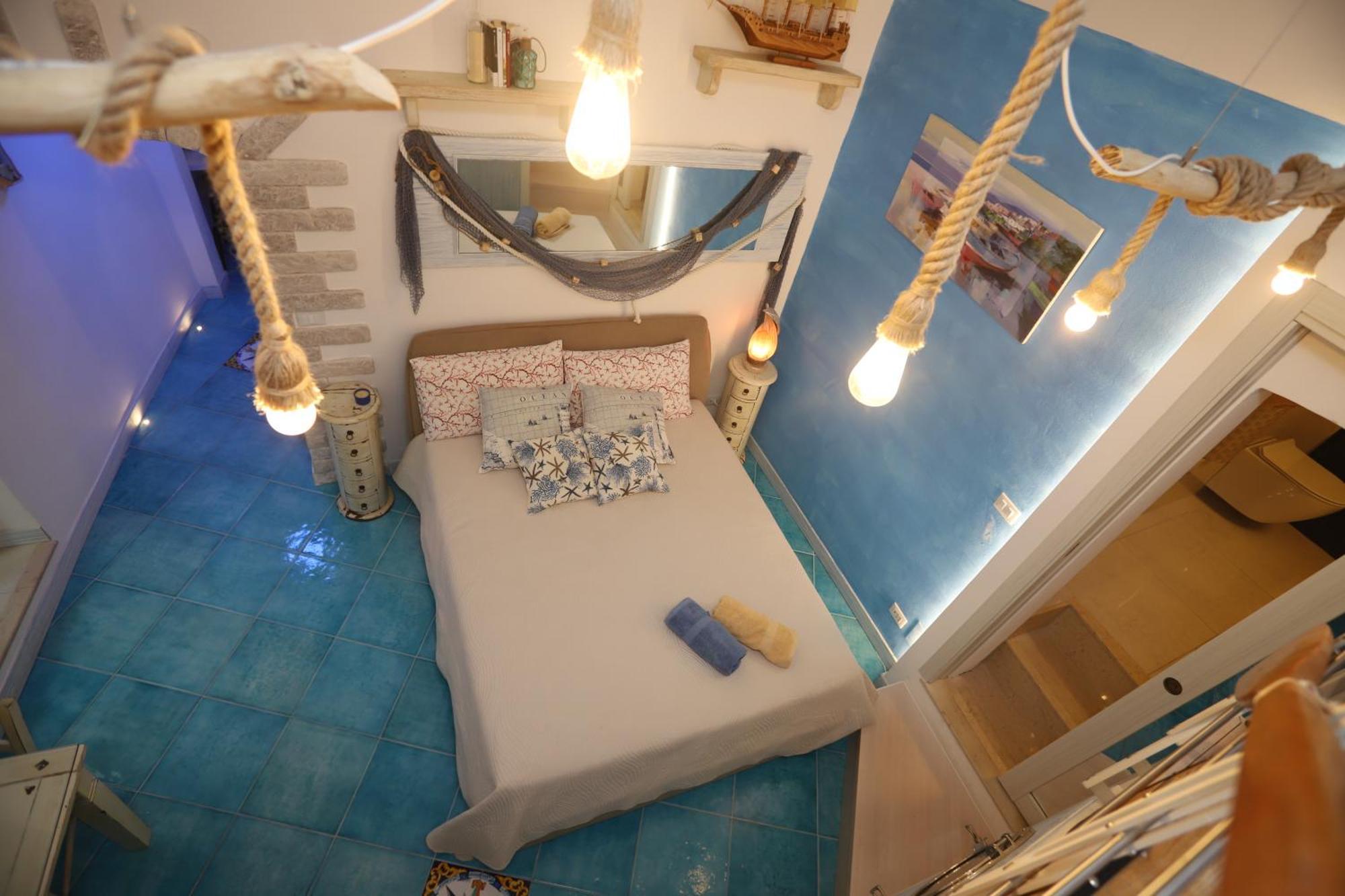 Piazzetta Petrone Apartments + Parking 비에스테 외부 사진