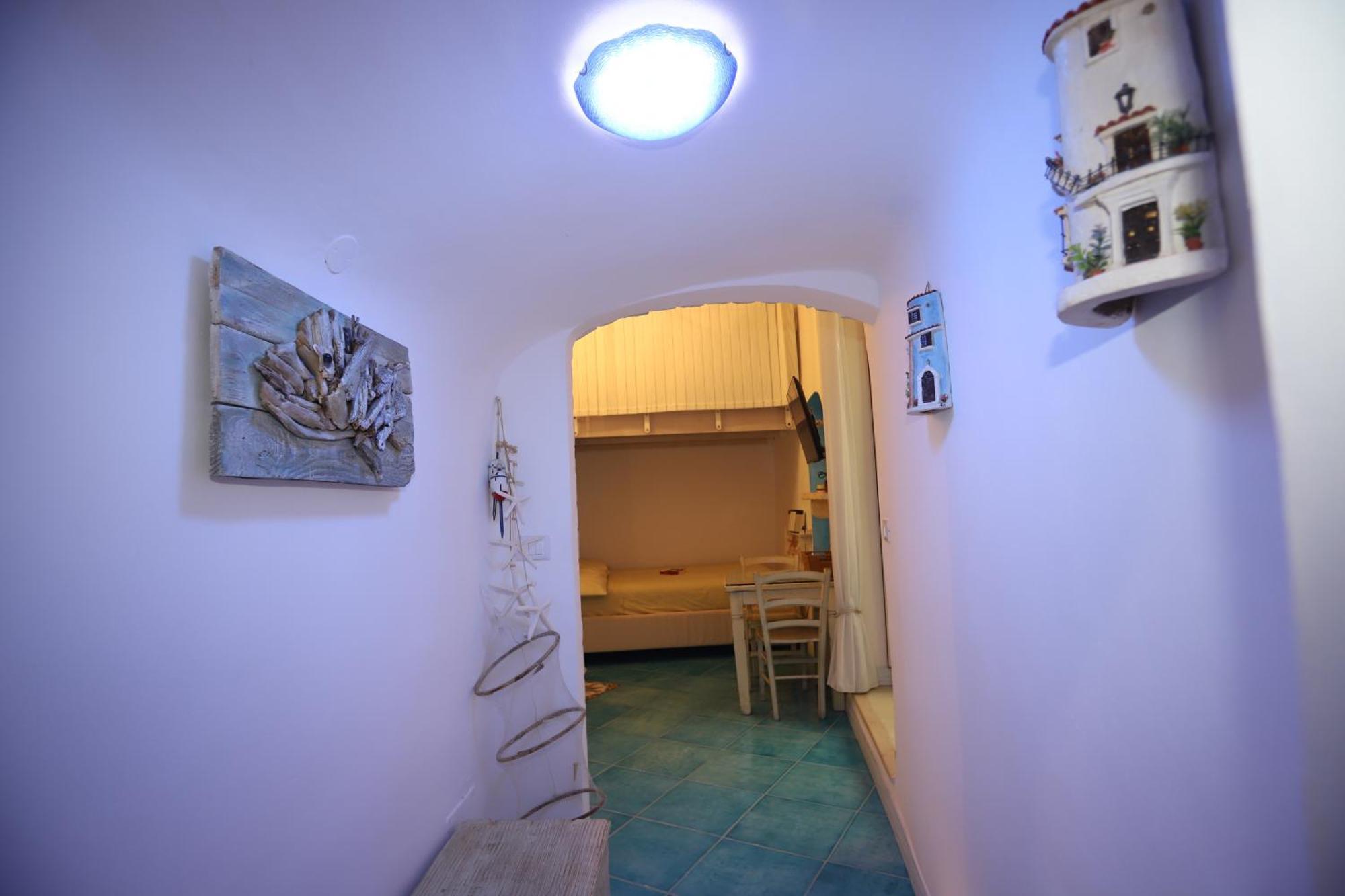 Piazzetta Petrone Apartments + Parking 비에스테 외부 사진