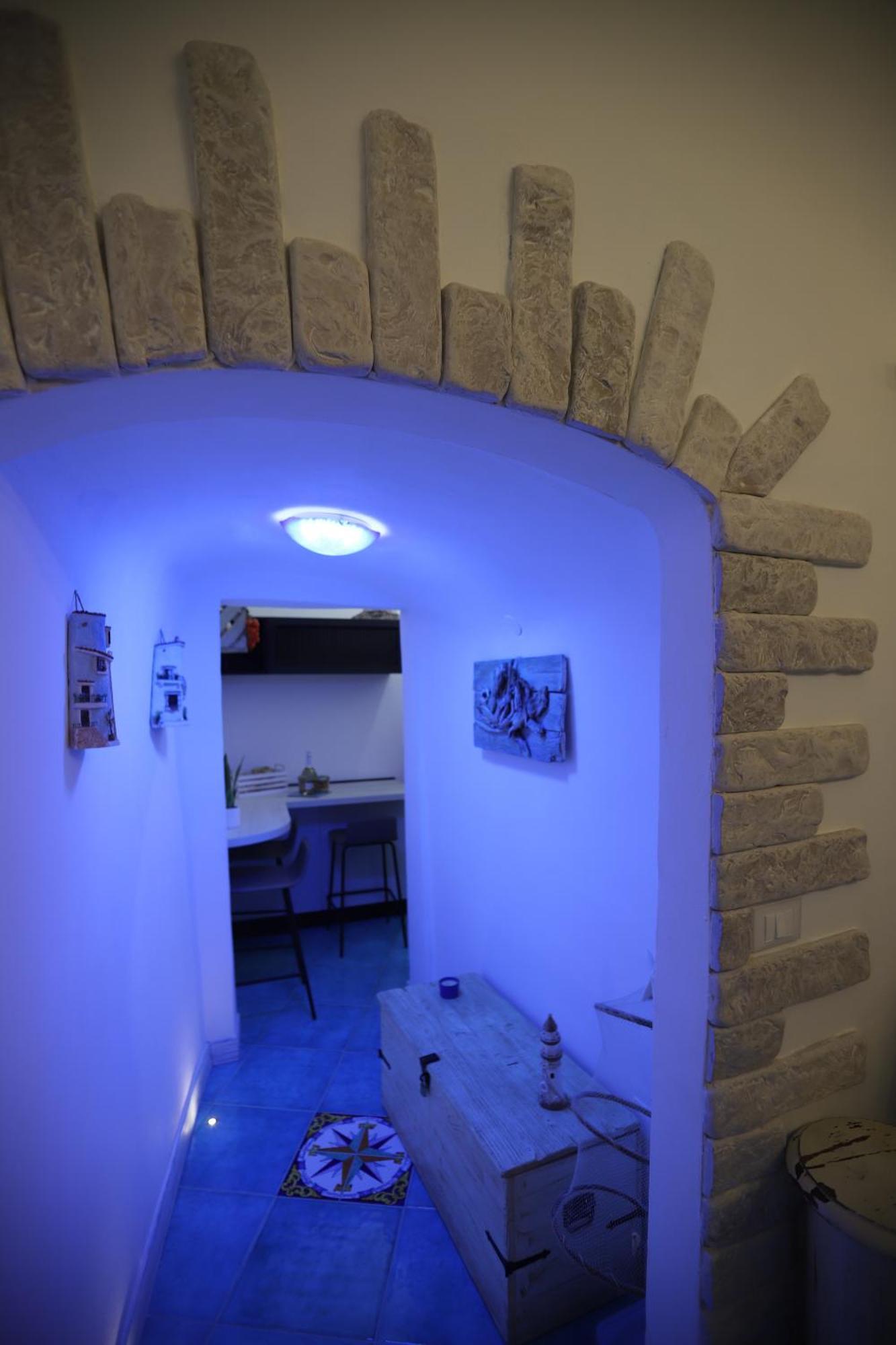 Piazzetta Petrone Apartments + Parking 비에스테 외부 사진